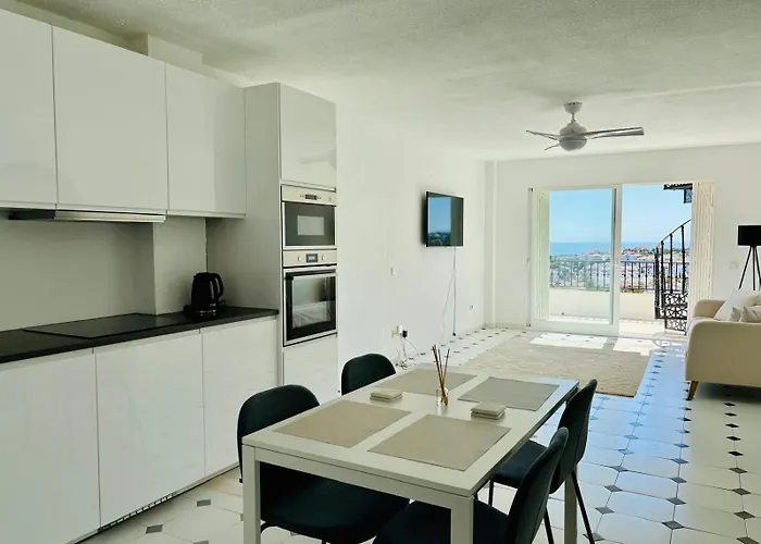 Two Bed, Two Bath Apartment With 360 Degree Sea Views With Balcony And Roof Terrace - Riviera, Mijas Costa