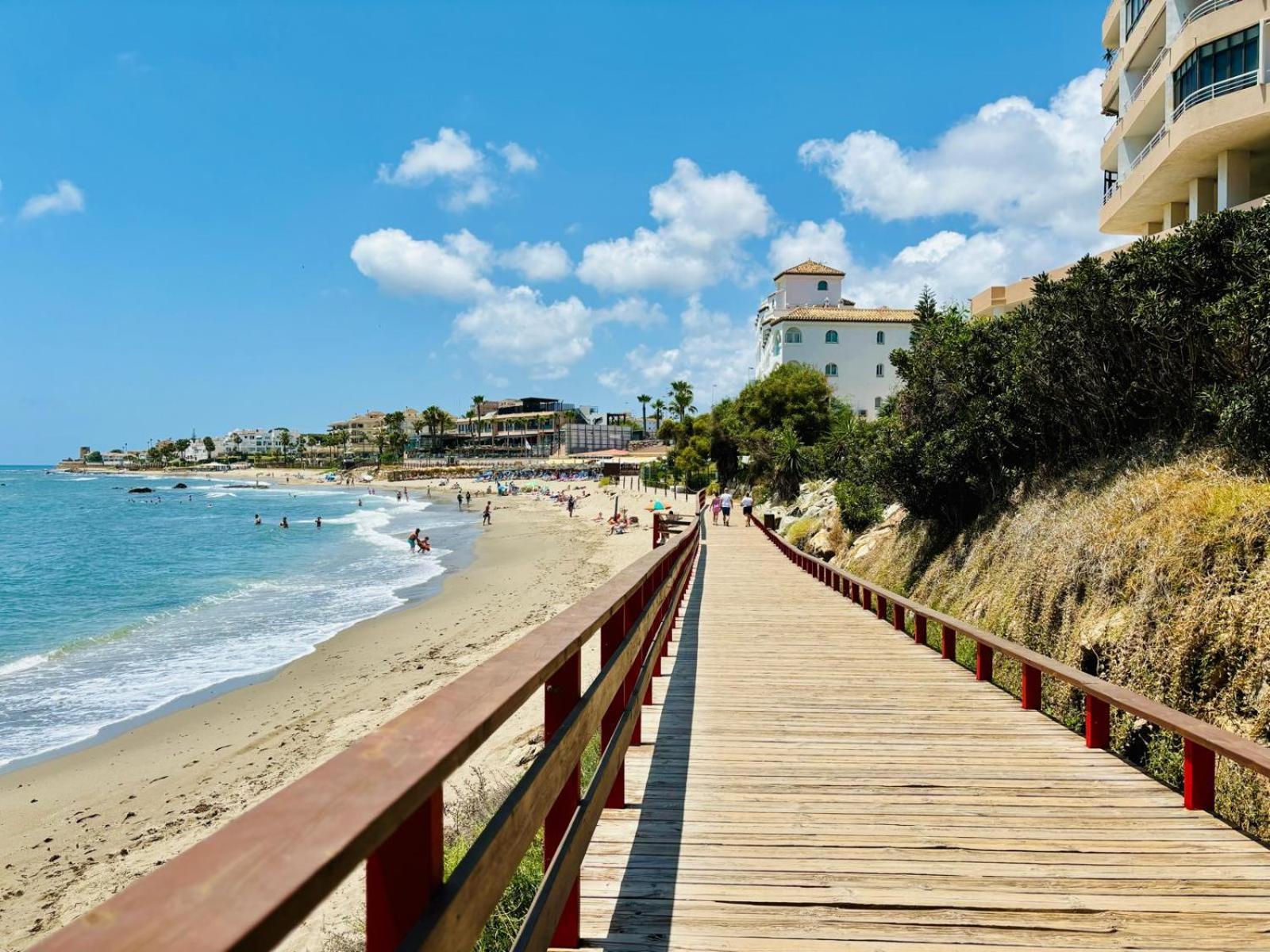 Two Bed, Two Bath With 360 Degree Sea Views With Balcony And Roof Terrace - Riviera, Costa * Mijas