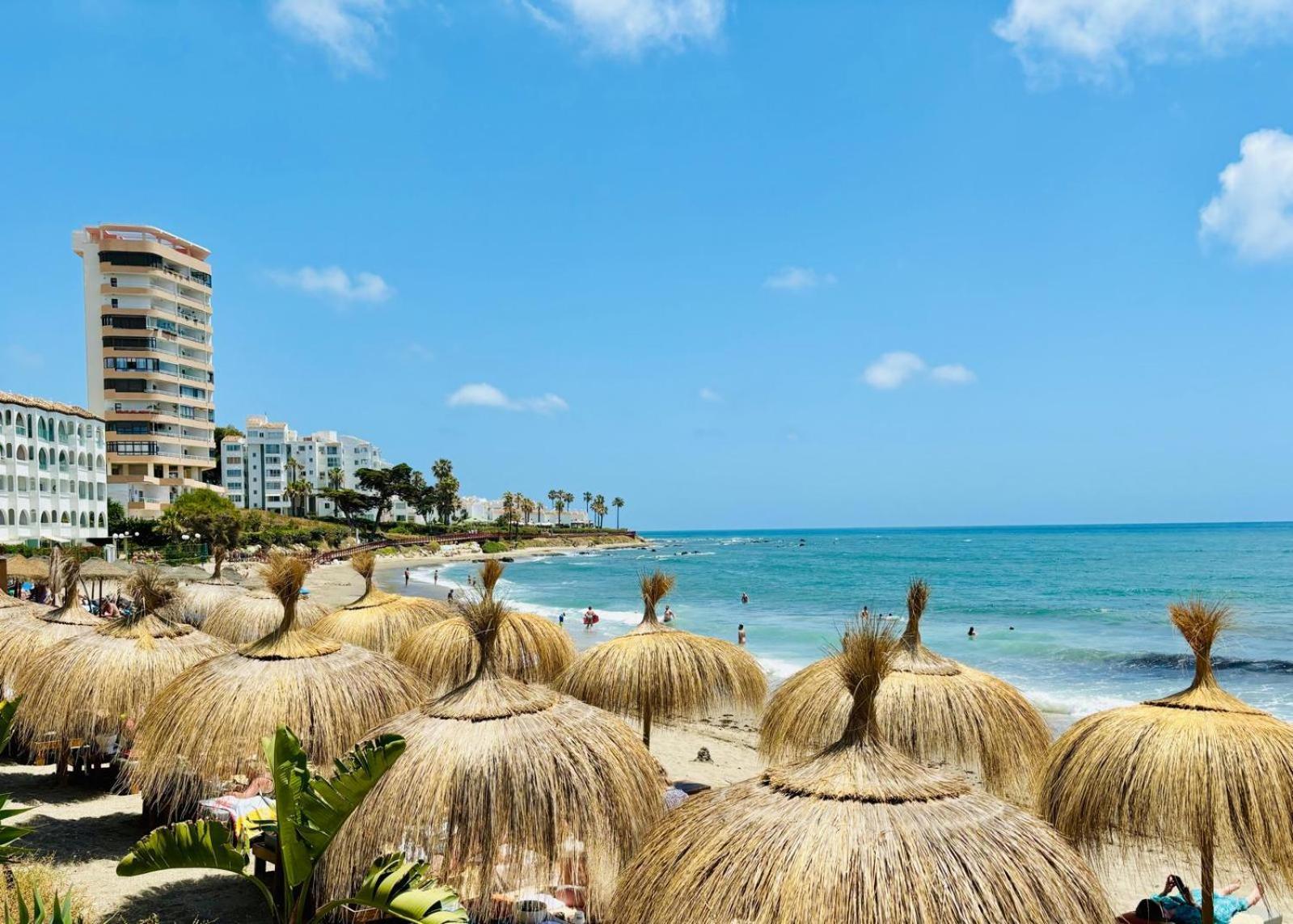 Two Bed, Two Bath With 360 Degree Sea Views With Balcony And Roof Terrace - Riviera, Costa Appartement